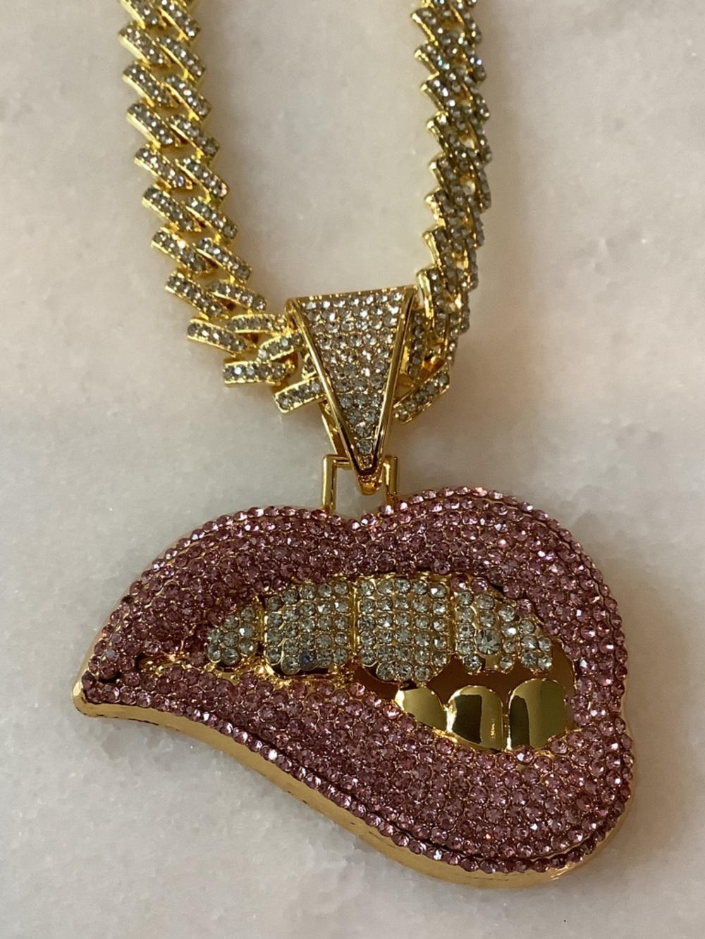 Invicta Lip Service Gold Tone Iced Out Pendant and Chain, Brand New - Picture 3 of 3